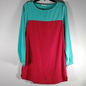 EVERLY Red/ blue long Slv blouse  Sz S